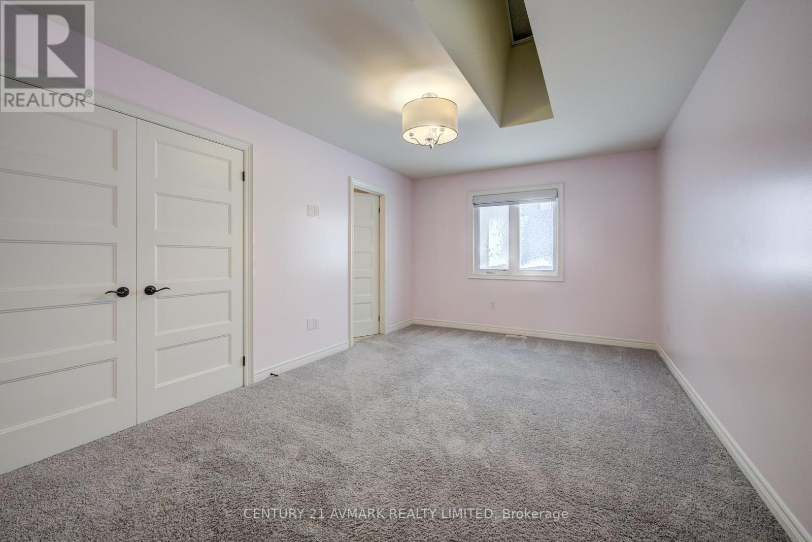 9208 Hendershot Boulevard, Niagara Falls, Ontario  L2H 0E3 - Photo 23 - X12722480