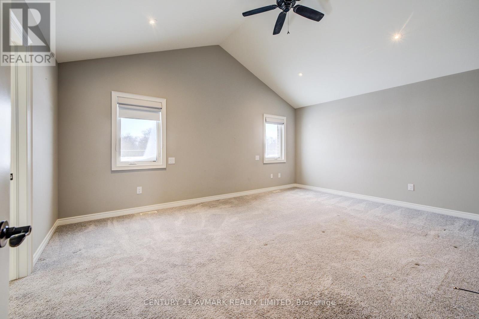 9208 Hendershot Boulevard, Niagara Falls, Ontario  L2H 0E3 - Photo 28 - X12722480