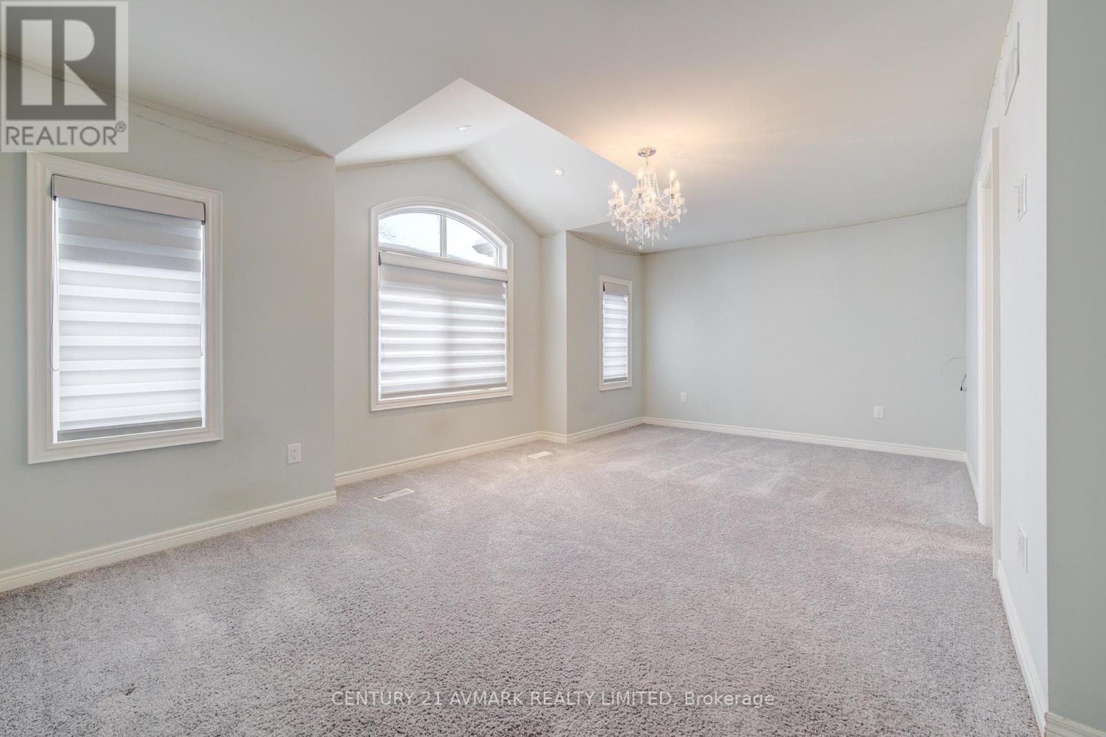 9208 Hendershot Boulevard, Niagara Falls, Ontario  L2H 0E3 - Photo 36 - X12722480