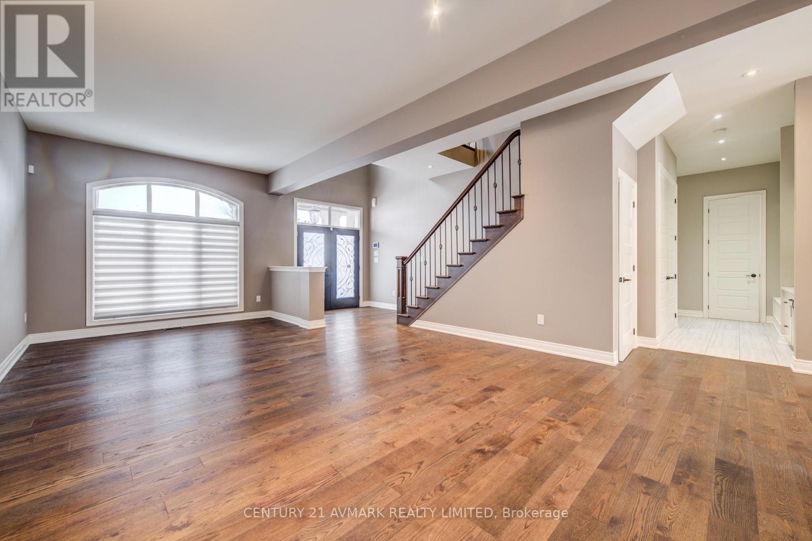 9208 Hendershot Boulevard, Niagara Falls, Ontario  L2H 0E3 - Photo 7 - X12722480