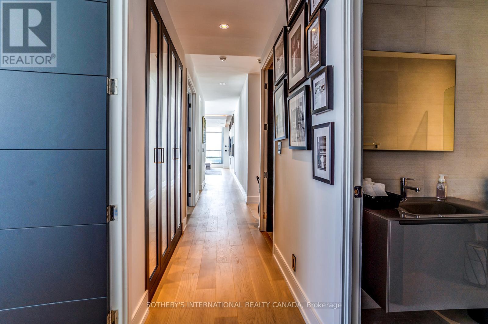 3801 - 81 Navy Wharf Court, Toronto, Ontario  M5V 3S1 - Photo 13 - C12997490