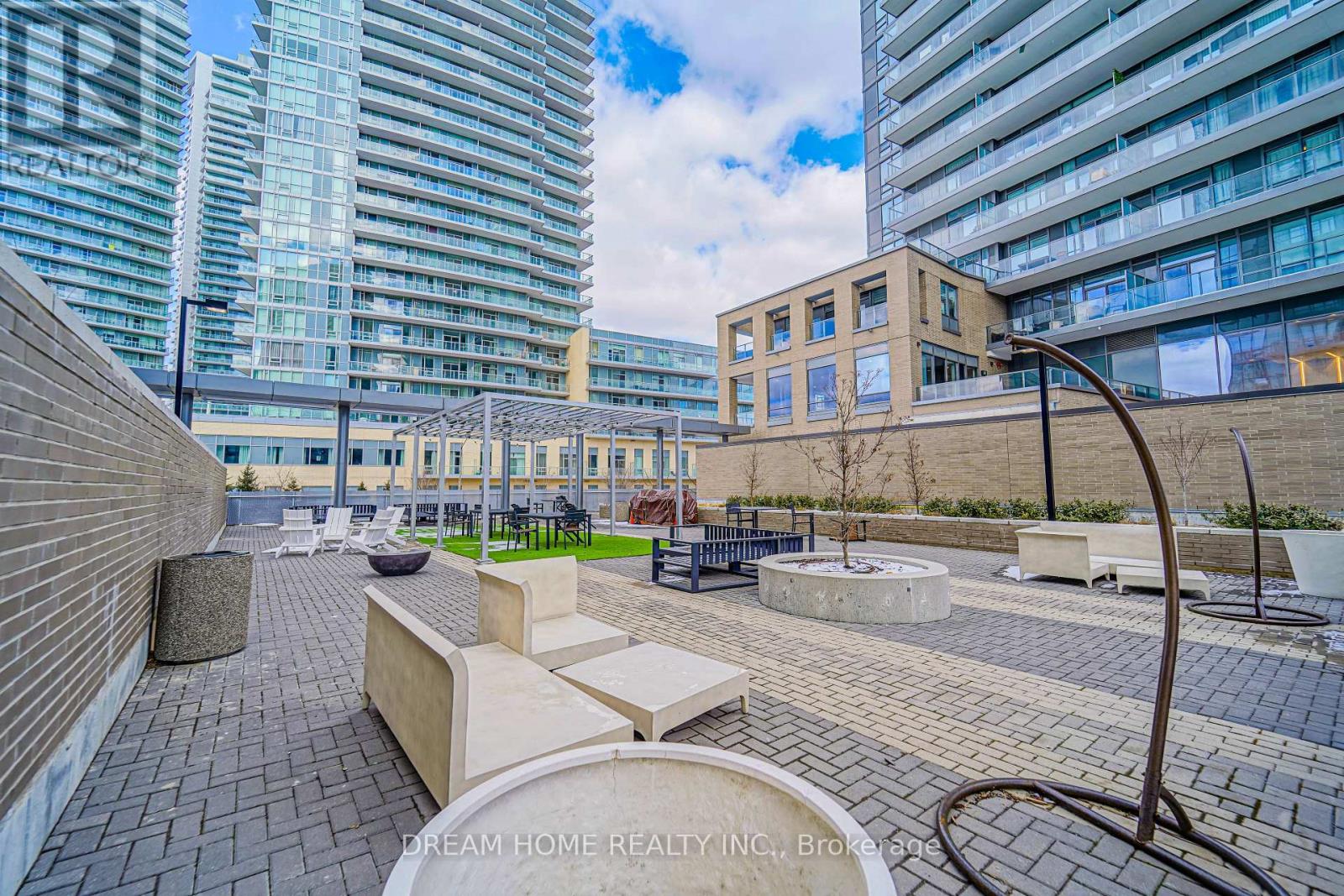 1903 - 50 Forest Manor Road, Toronto, Ontario  M2J 0E3 - Photo 4 - C12997504