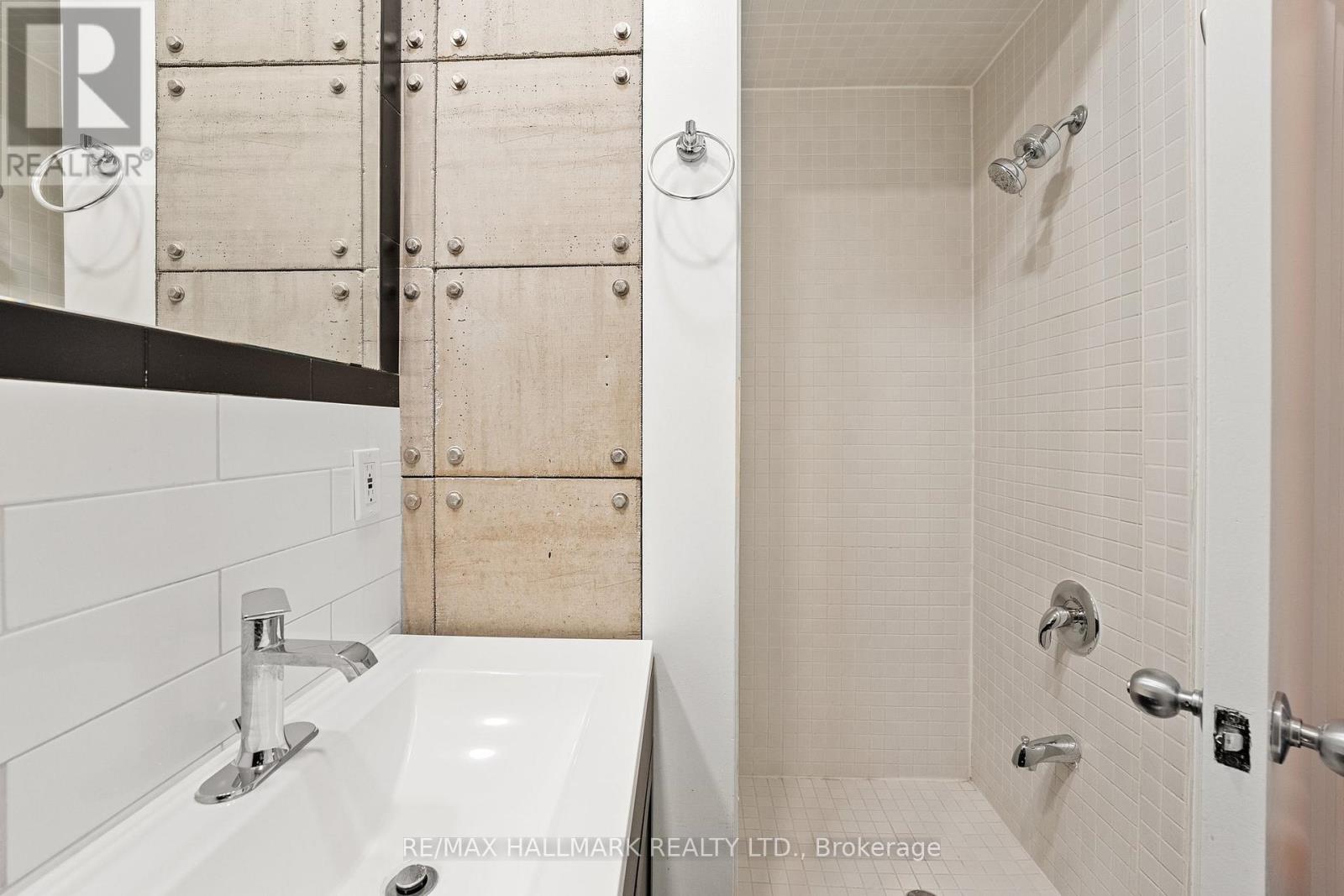 5 - 535 Queen Street E, Toronto, Ontario  M5A 1V1 - Photo 25 - C12997644