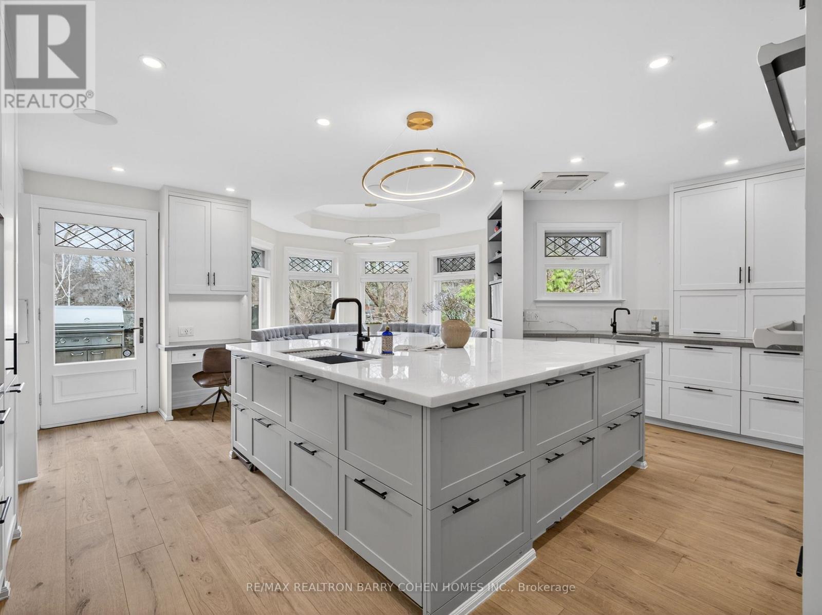 11 Ormsby Crescent, Toronto, Ontario  M5P 2V2 - Photo 15 - C12997680