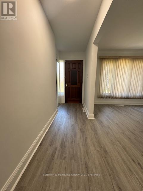 163 Newton Drive, Toronto, Ontario  M2M 2N6 - Photo 4 - C12997688