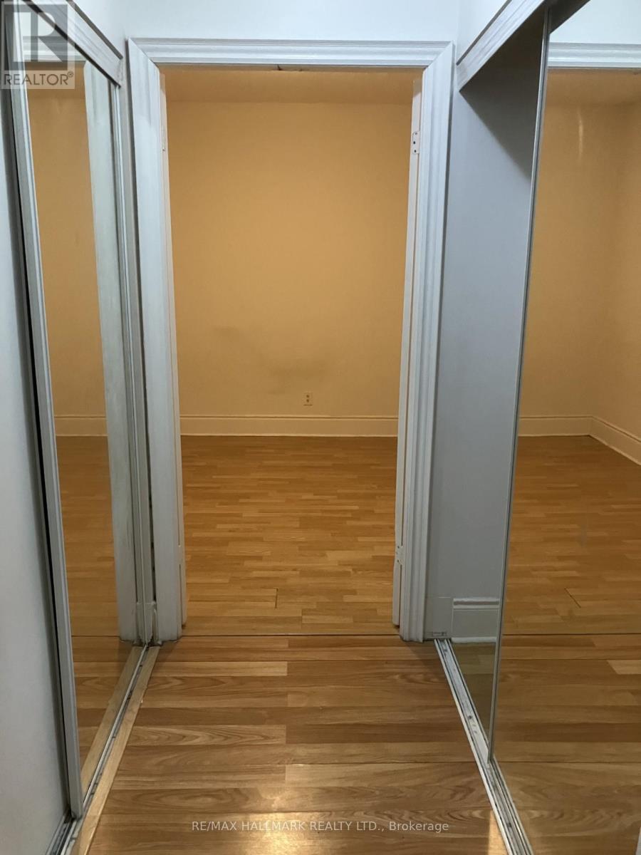 3002 - 3880 Duke Of York Blvd Boulevard, Mississauga, Ontario  L5B 4M7 - Photo 10 - W12728932