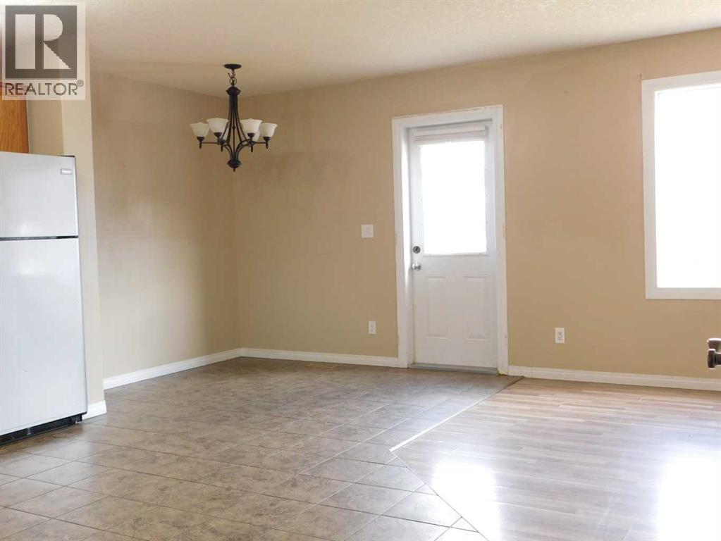 35, 6802 50 Avenue, Camrose, Alberta  T4V 5C7 - Photo 6 - A2300763