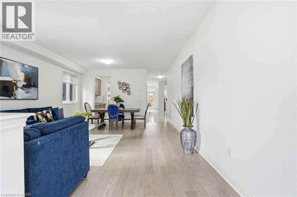 7 Grierson Trail, Waterdown, Ontario  L8B 1Z7 - Photo 5 - 40813325