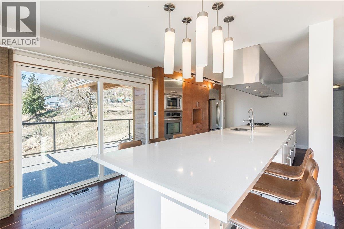 633 Jorgensen Road, Nelson, British Columbia  V1L 5P4 - Photo 14 - 10383215