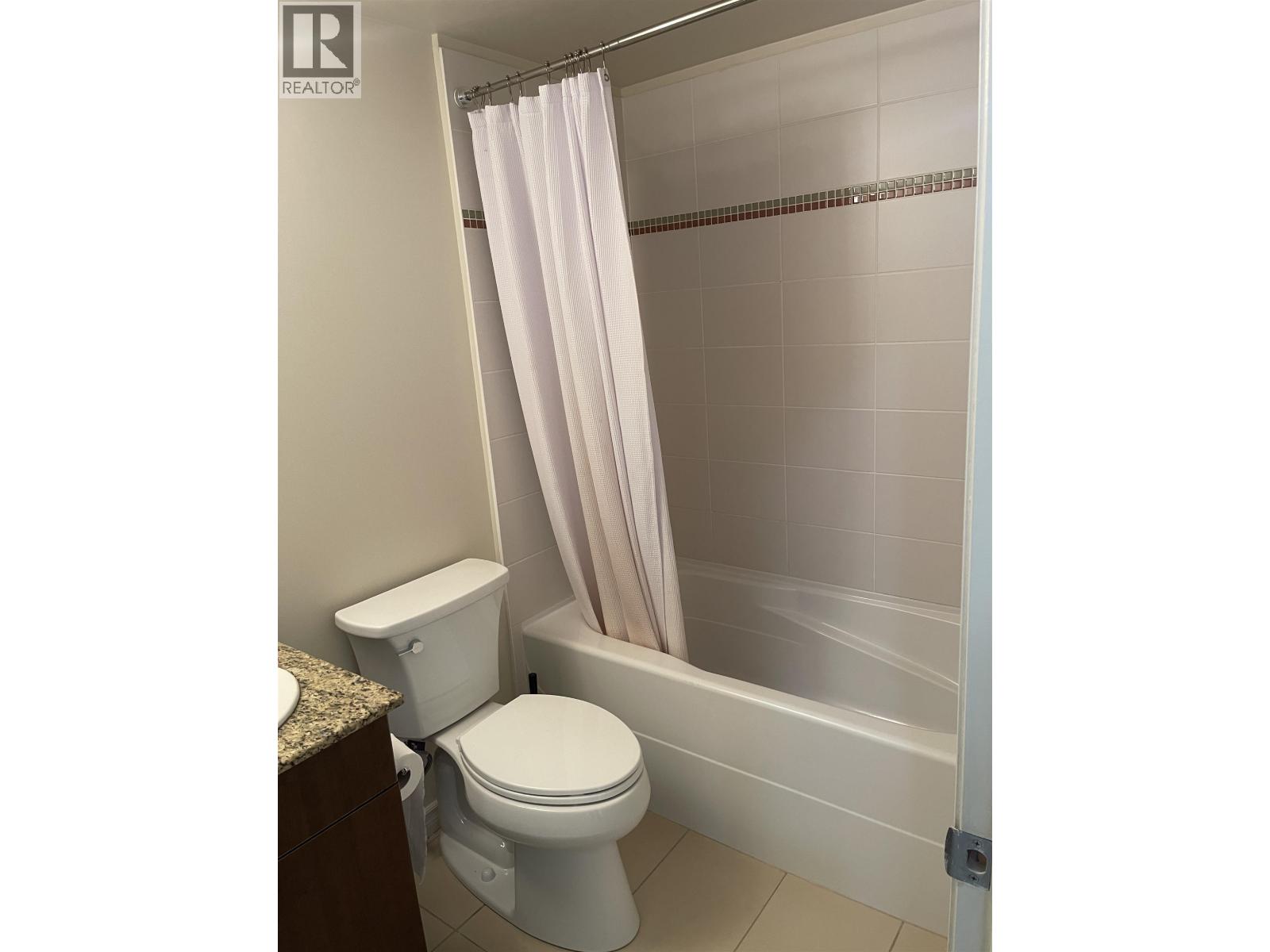 801 9232 University Crescent, Burnaby, British Columbia  V5A 0A3 - Photo 10 - R3110929