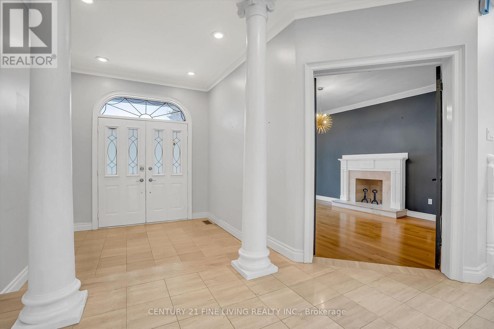 140 Bathgate Drive, Toronto, Ontario  M1C 1T5 - Photo 2 - E12997492