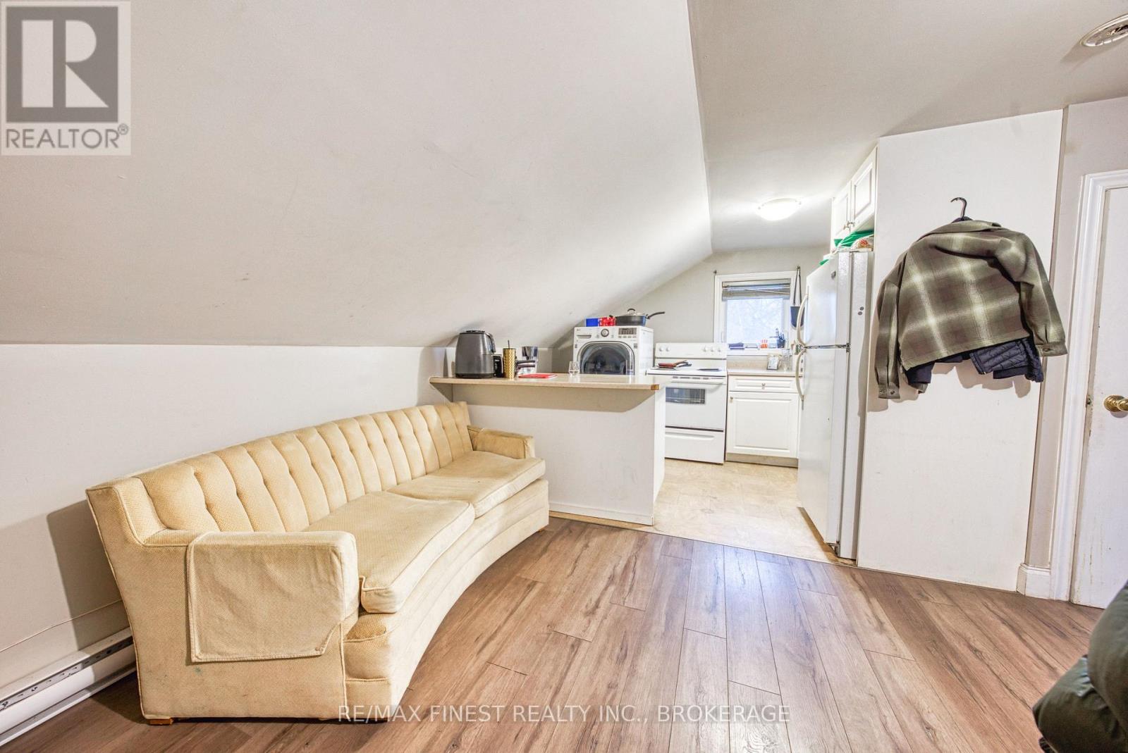 1348 Princess Street, Kingston, Ontario K7M 3E2 - Photo 8 - X12997692