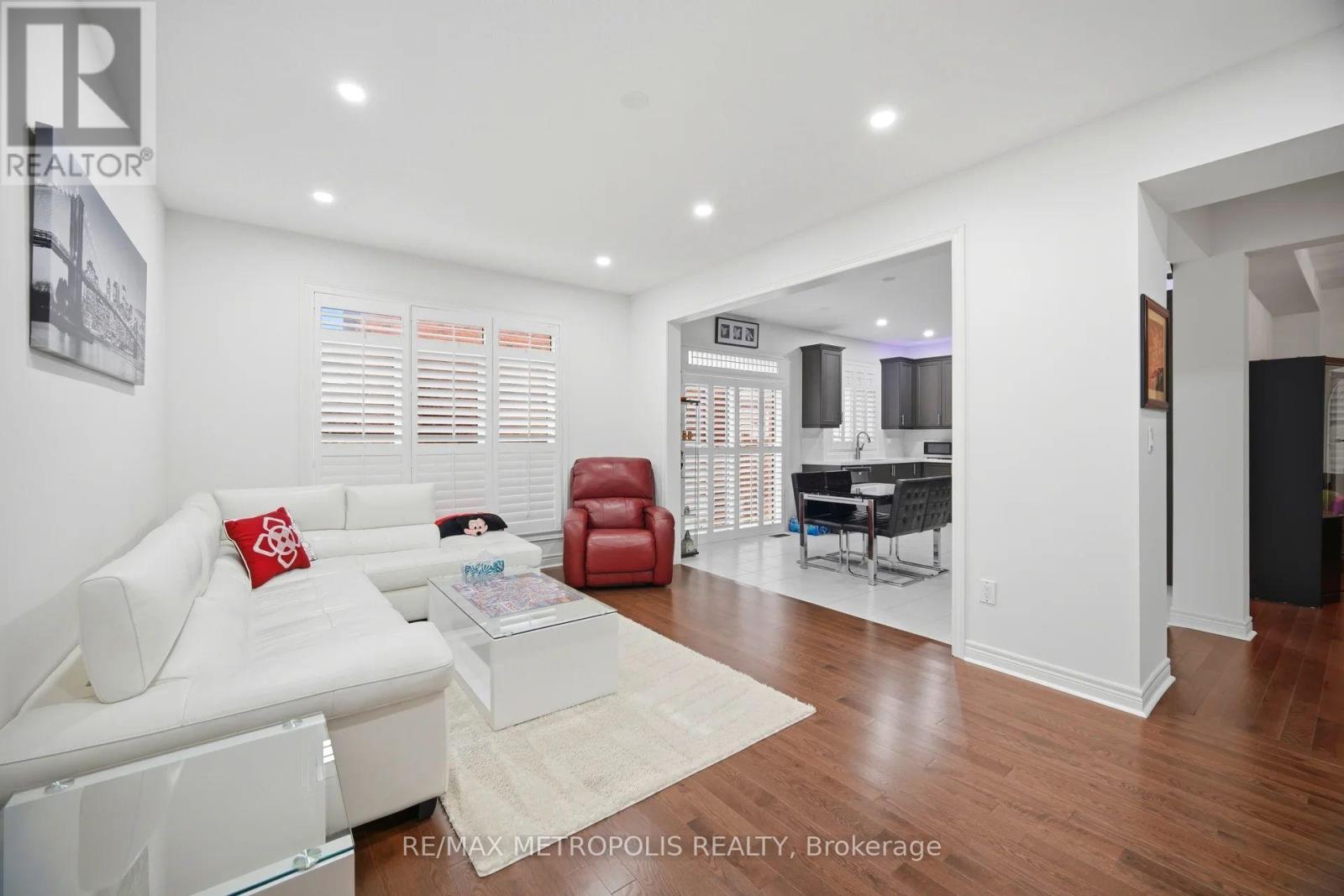 223 Inverness Way S, Bradford West Gwillimbury (Bradford), Ontario  L3Z 0W5 - Photo 13 - N12997448