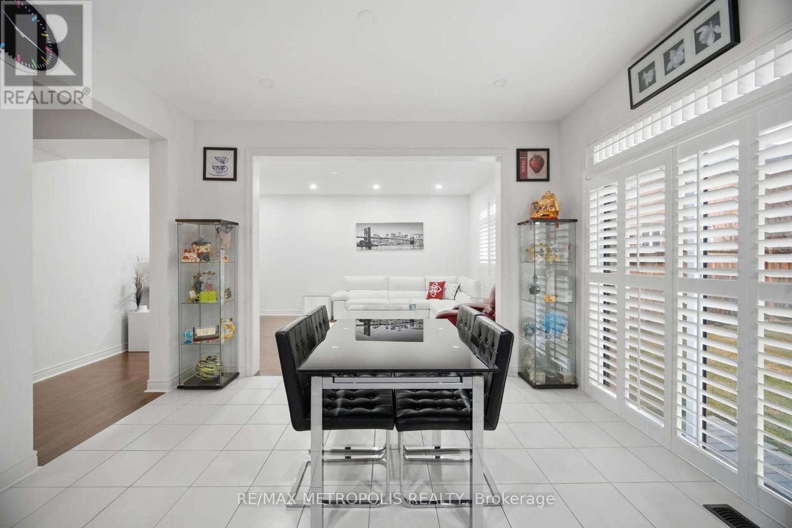 223 Inverness Way S, Bradford West Gwillimbury (Bradford), Ontario  L3Z 0W5 - Photo 14 - N12997448