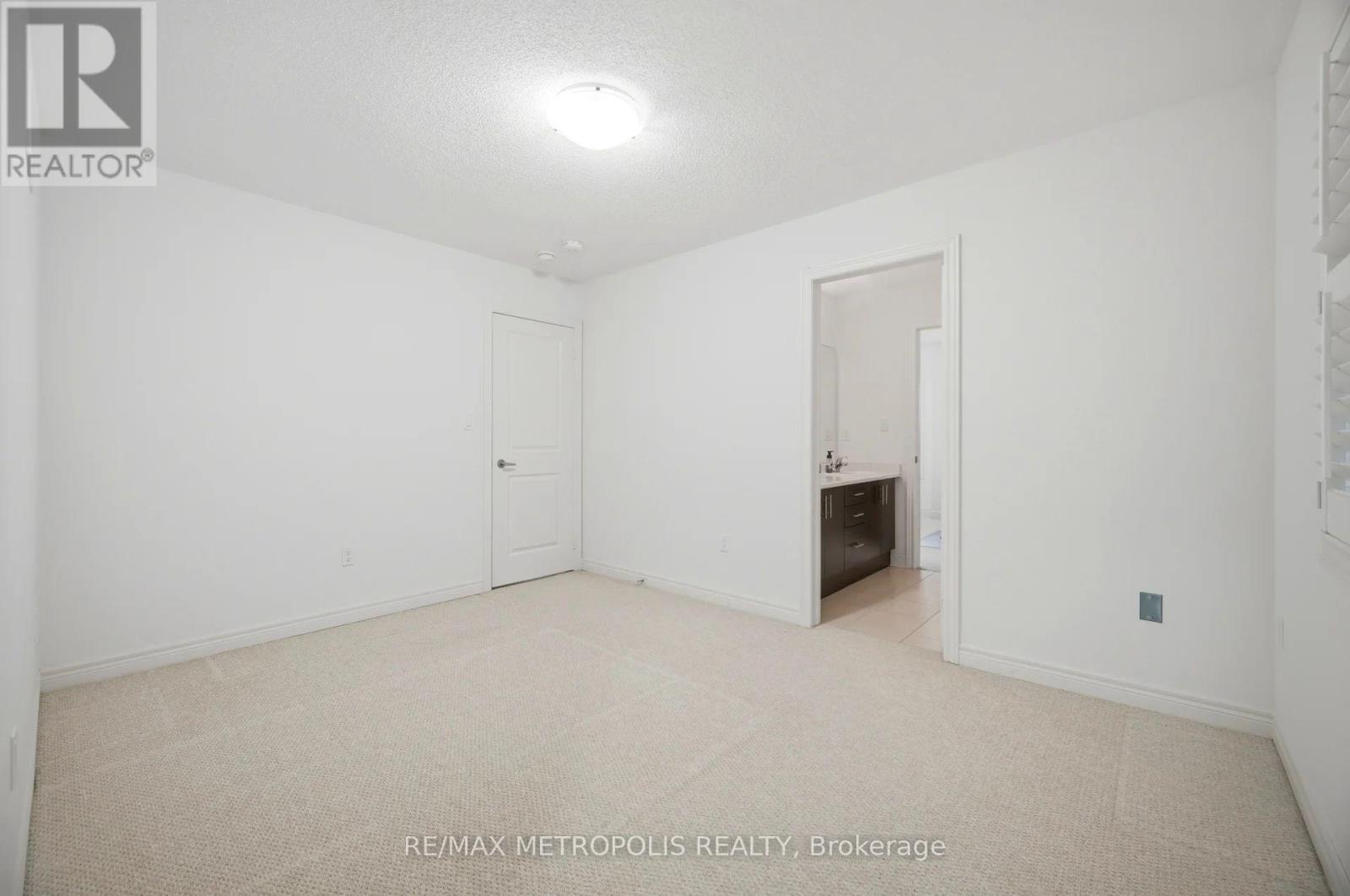 223 Inverness Way S, Bradford West Gwillimbury (Bradford), Ontario  L3Z 0W5 - Photo 41 - N12997448