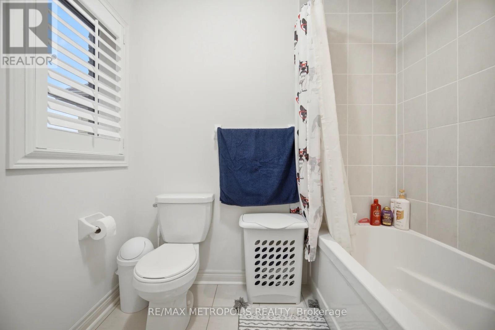 223 Inverness Way S, Bradford West Gwillimbury (Bradford), Ontario  L3Z 0W5 - Photo 43 - N12997448