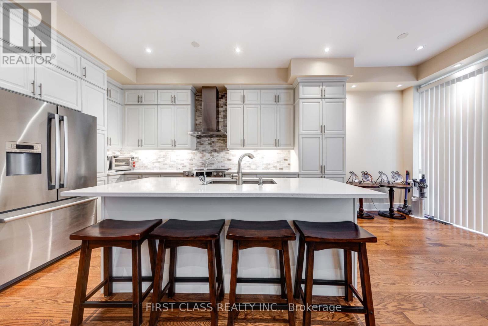 4 Allerton Road, Vaughan, Ontario L4J 0K1 - Photo 15 - N12997480