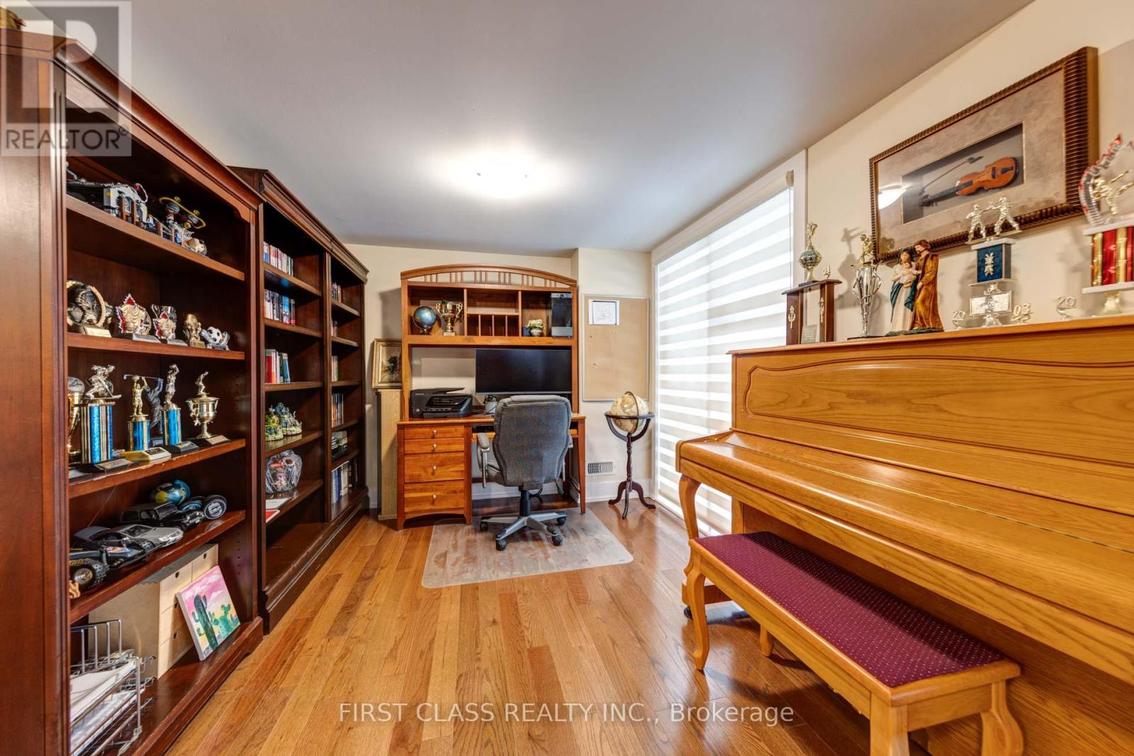 4 Allerton Road, Vaughan, Ontario L4J 0K1 - Photo 5 - N12997480