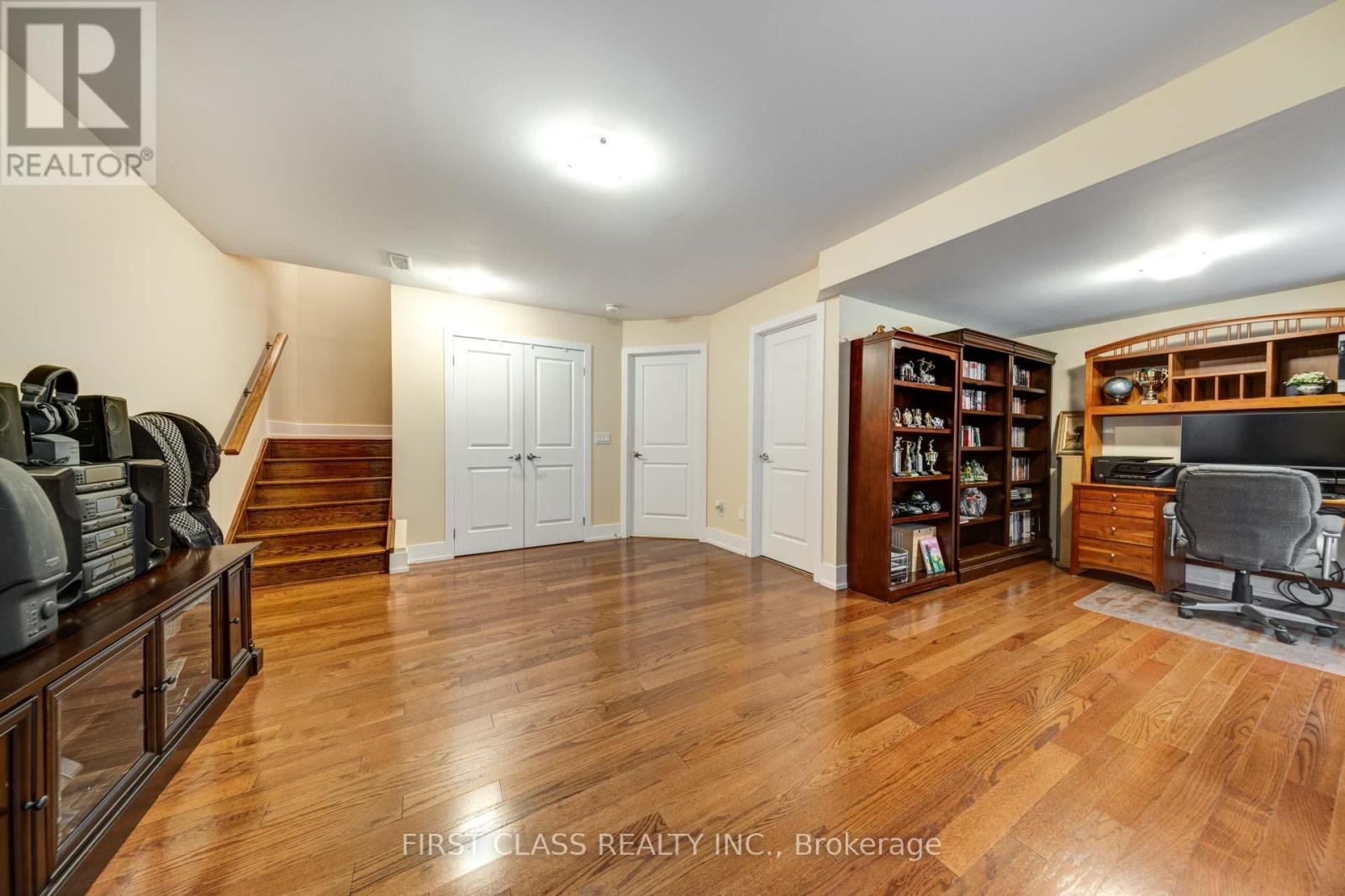 4 Allerton Road, Vaughan, Ontario L4J 0K1 - Photo 6 - N12997480