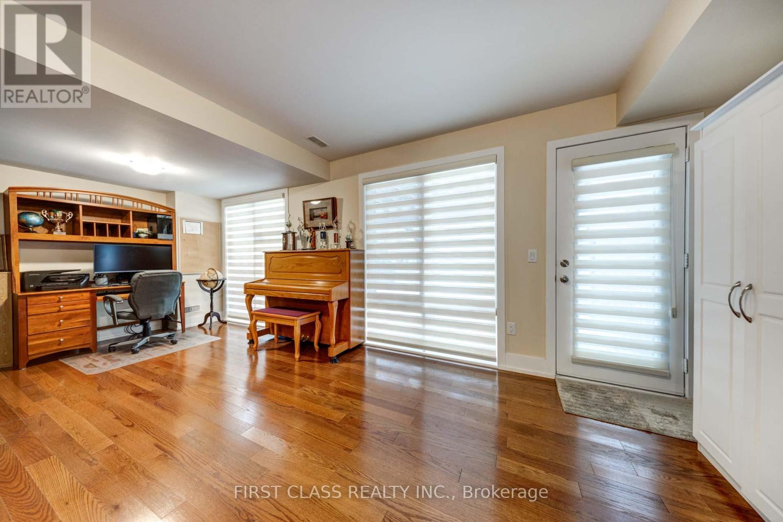 4 Allerton Road, Vaughan, Ontario L4J 0K1 - Photo 7 - N12997480