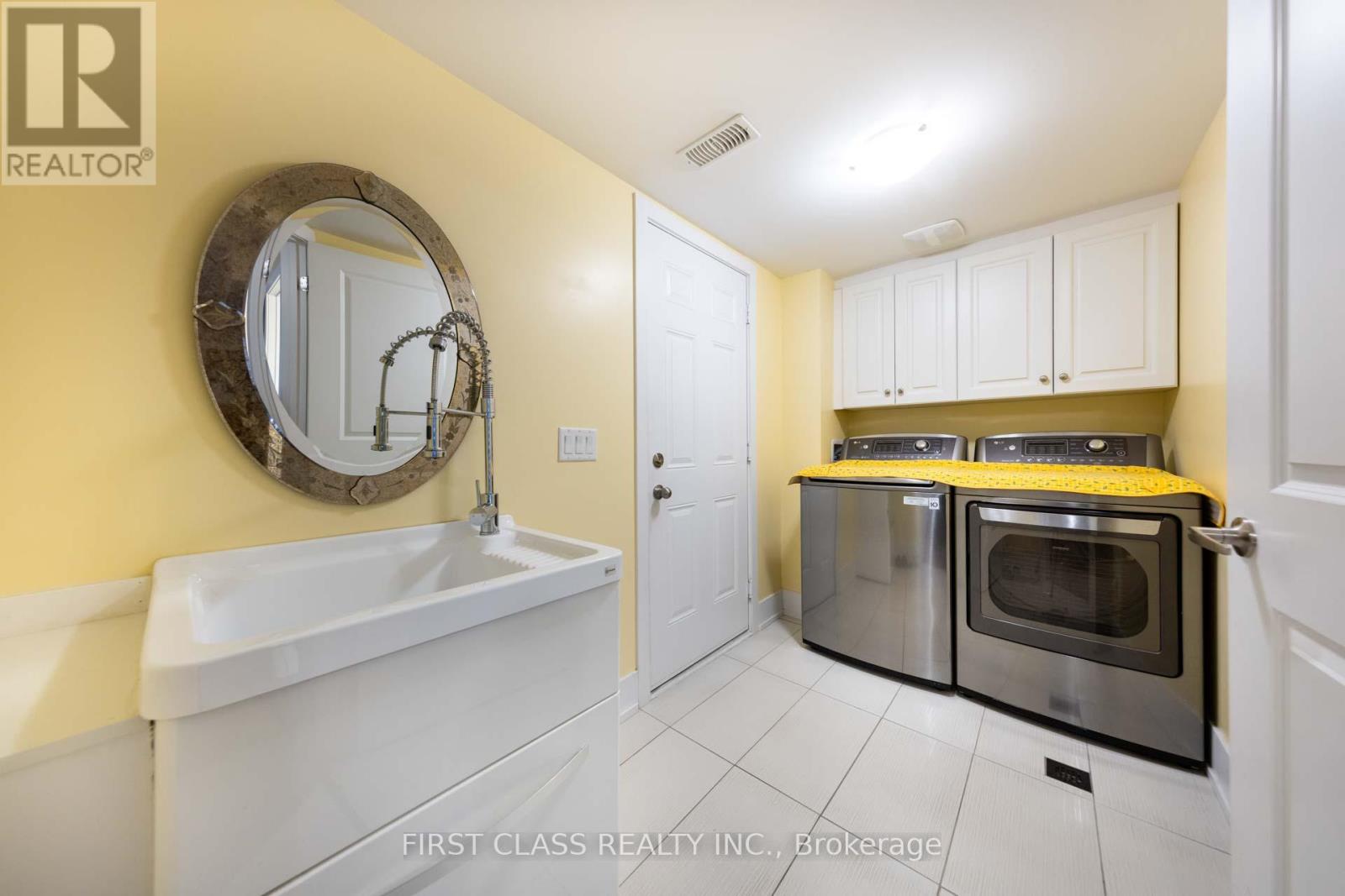 4 Allerton Road, Vaughan, Ontario L4J 0K1 - Photo 9 - N12997480