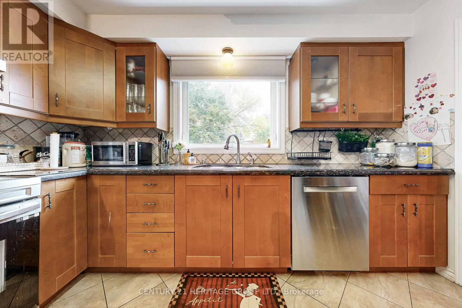 98 Charing Crescent, Aurora, Ontario  L4G 6P5 - Photo 11 - N12997552