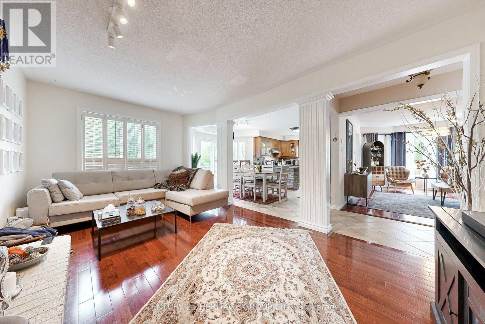 98 Charing Crescent, Aurora, Ontario  L4G 6P5 - Photo 19 - N12997552