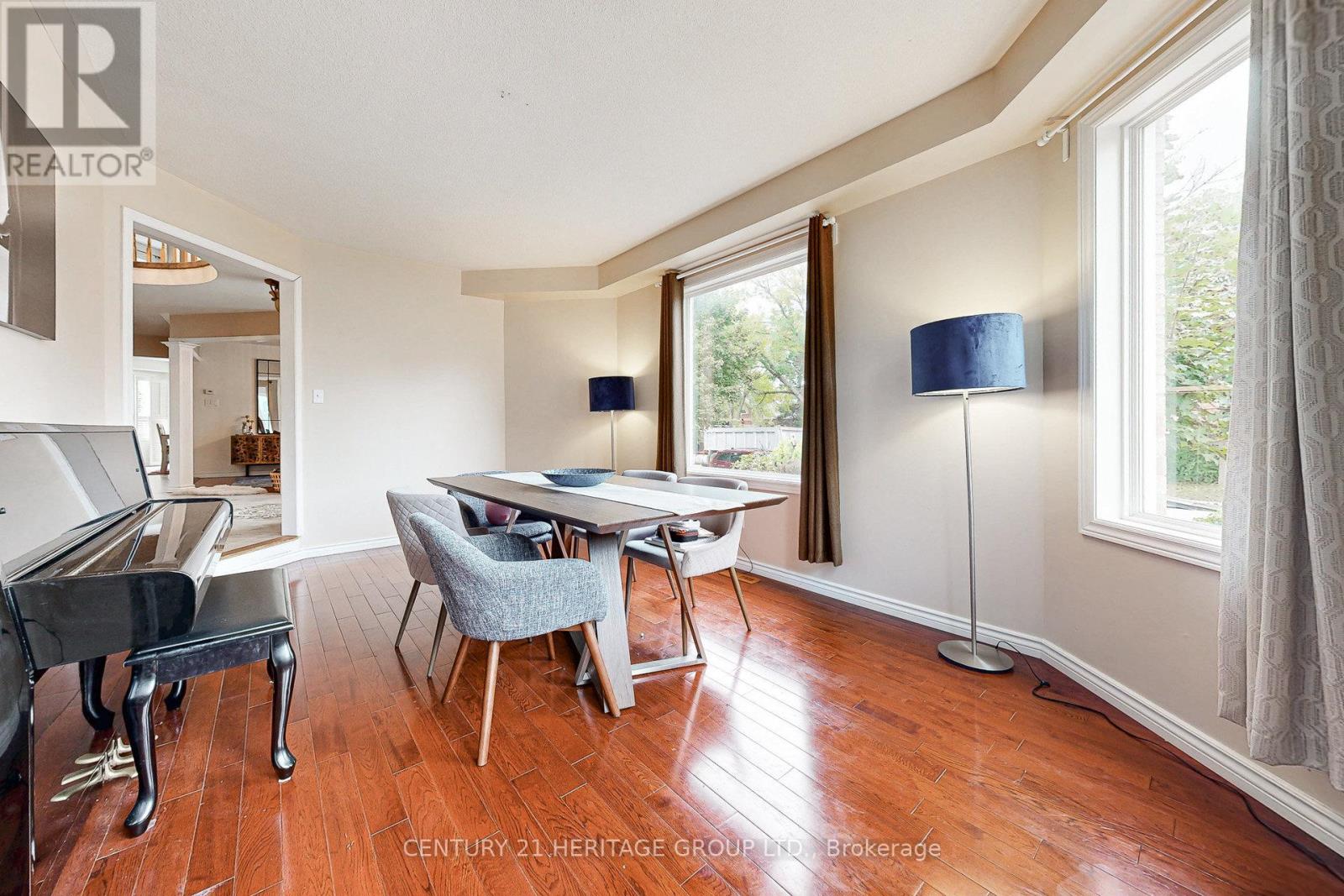 98 Charing Crescent, Aurora, Ontario  L4G 6P5 - Photo 25 - N12997552