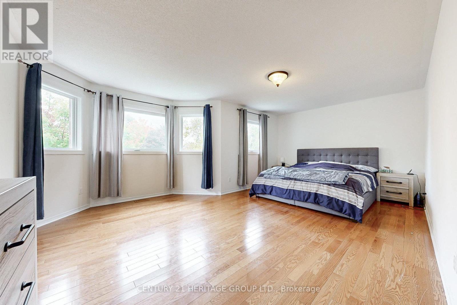 98 Charing Crescent, Aurora, Ontario  L4G 6P5 - Photo 37 - N12997552