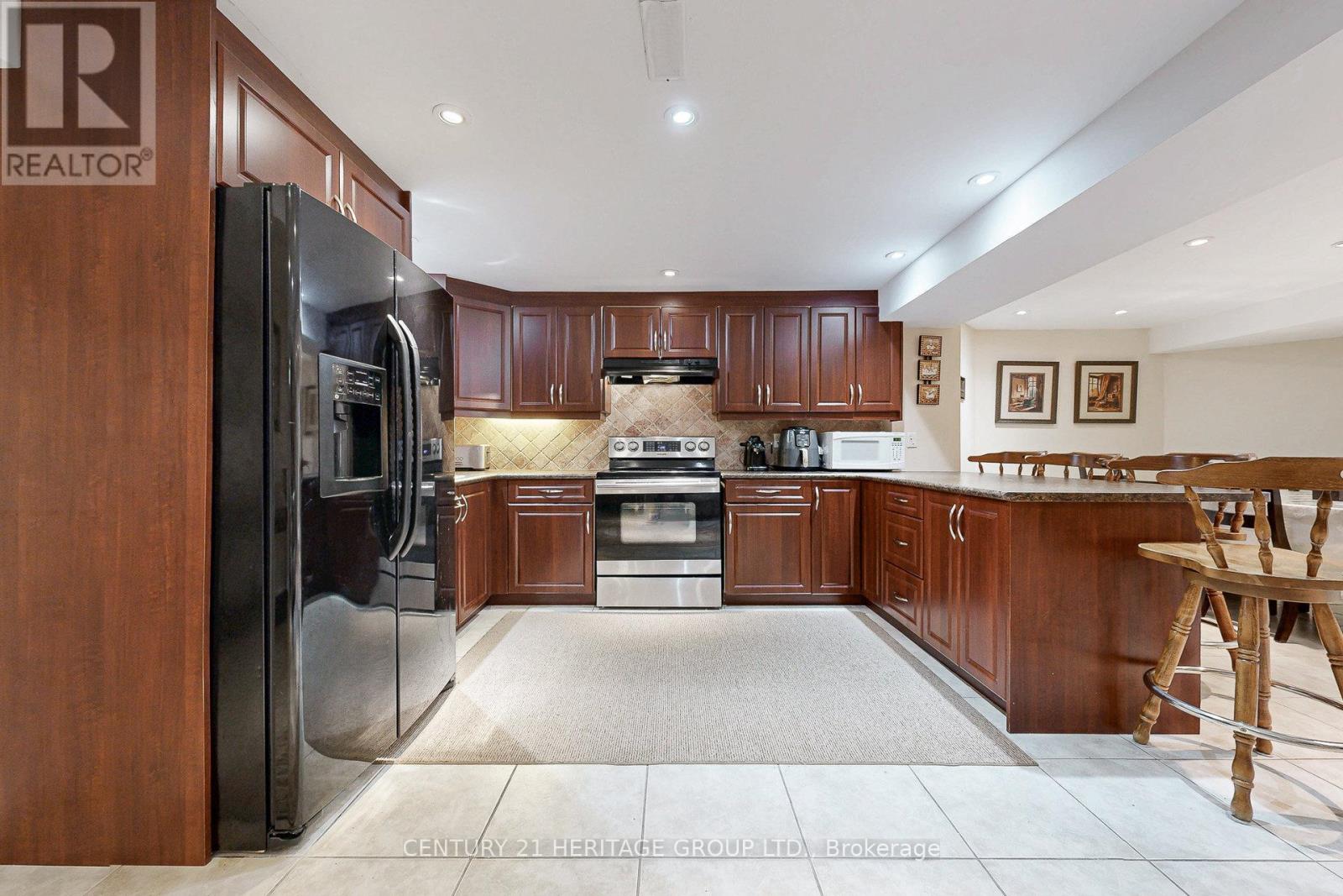 98 Charing Crescent, Aurora, Ontario  L4G 6P5 - Photo 43 - N12997552