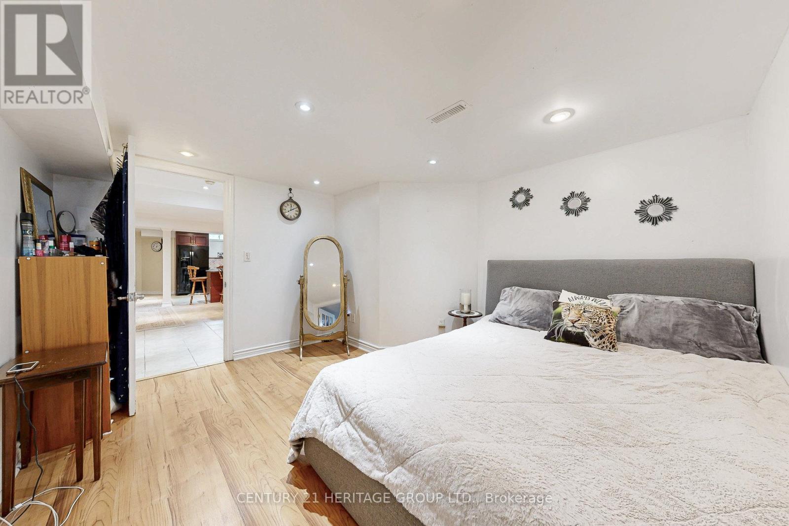 98 Charing Crescent, Aurora, Ontario  L4G 6P5 - Photo 46 - N12997552