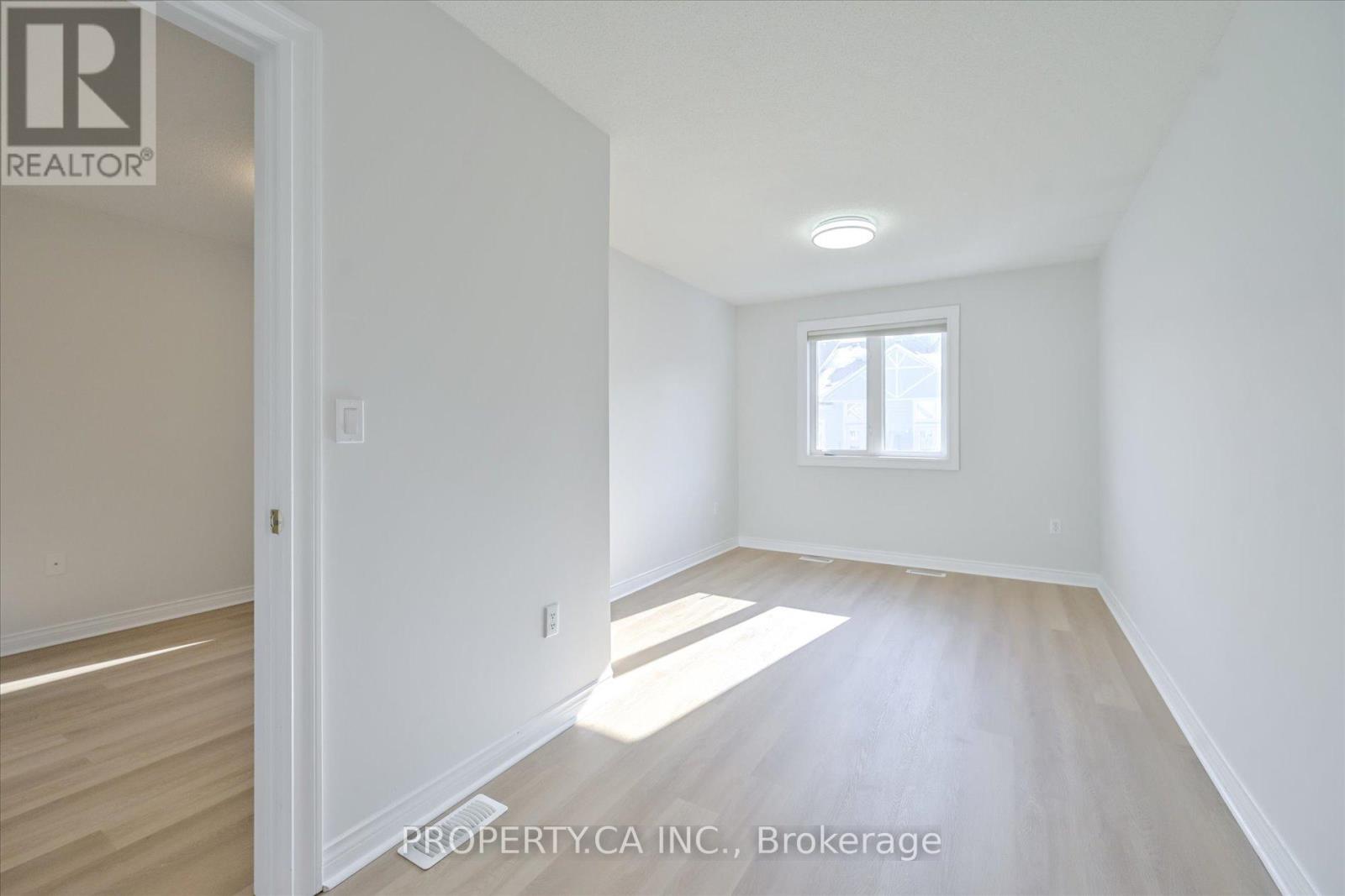 46 - 1051 On Bogart Circle, Newmarket, Ontario  L3Y 8T4 - Photo 25 - N12997566