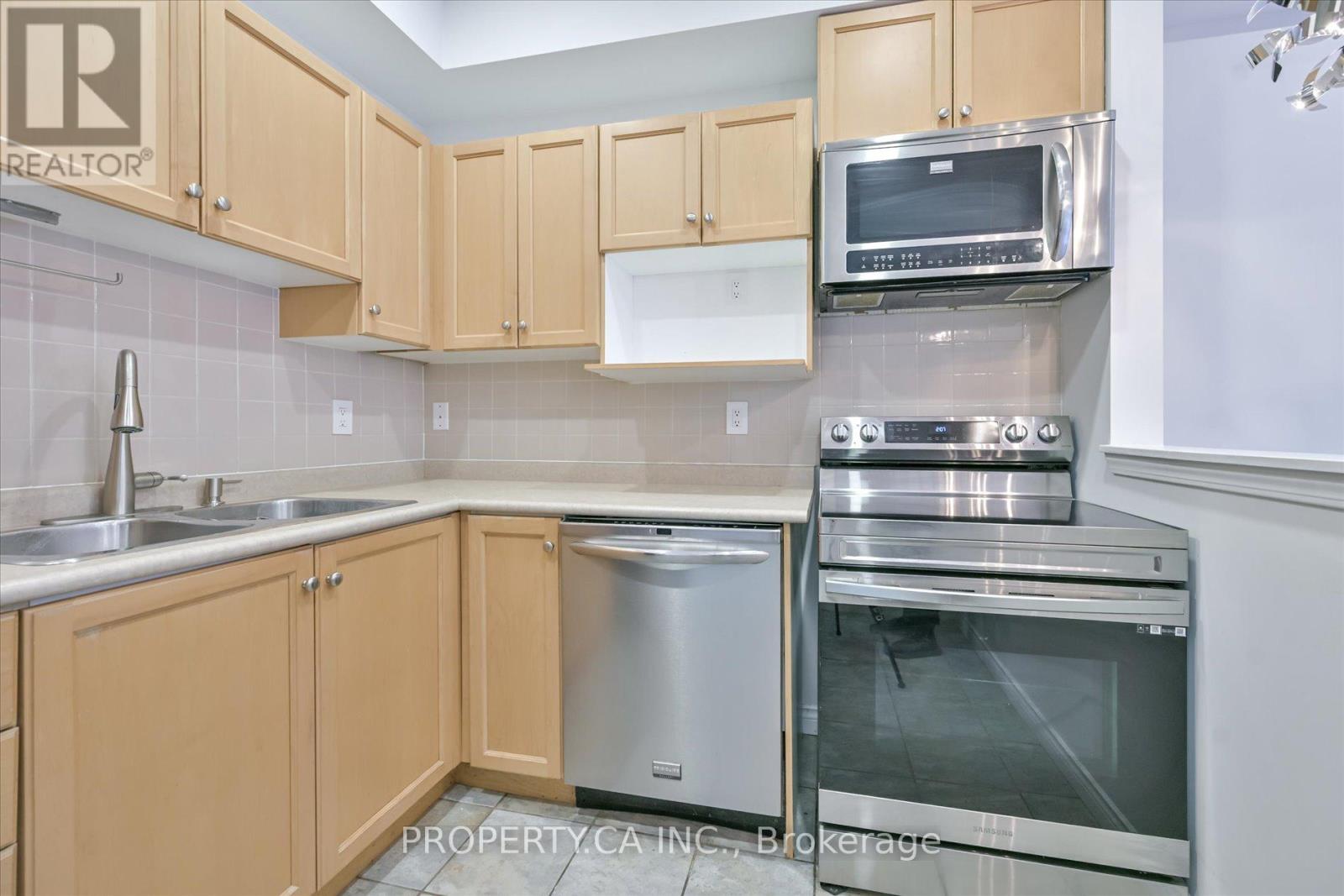 46 - 1051 On Bogart Circle, Newmarket, Ontario  L3Y 8T4 - Photo 9 - N12997566