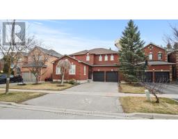 160 CARLYLE CRESCENT, Aurora, Ontario
