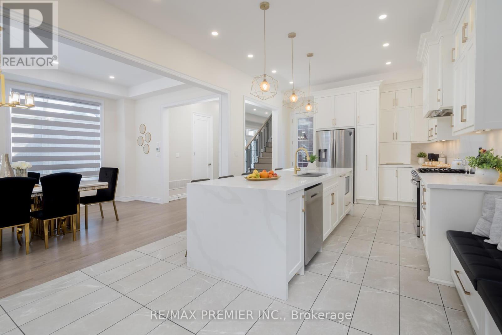 18 Inverness Way, Bradford West Gwillimbury, Ontario  L3Z 0W4 - Photo 19 - N12997626