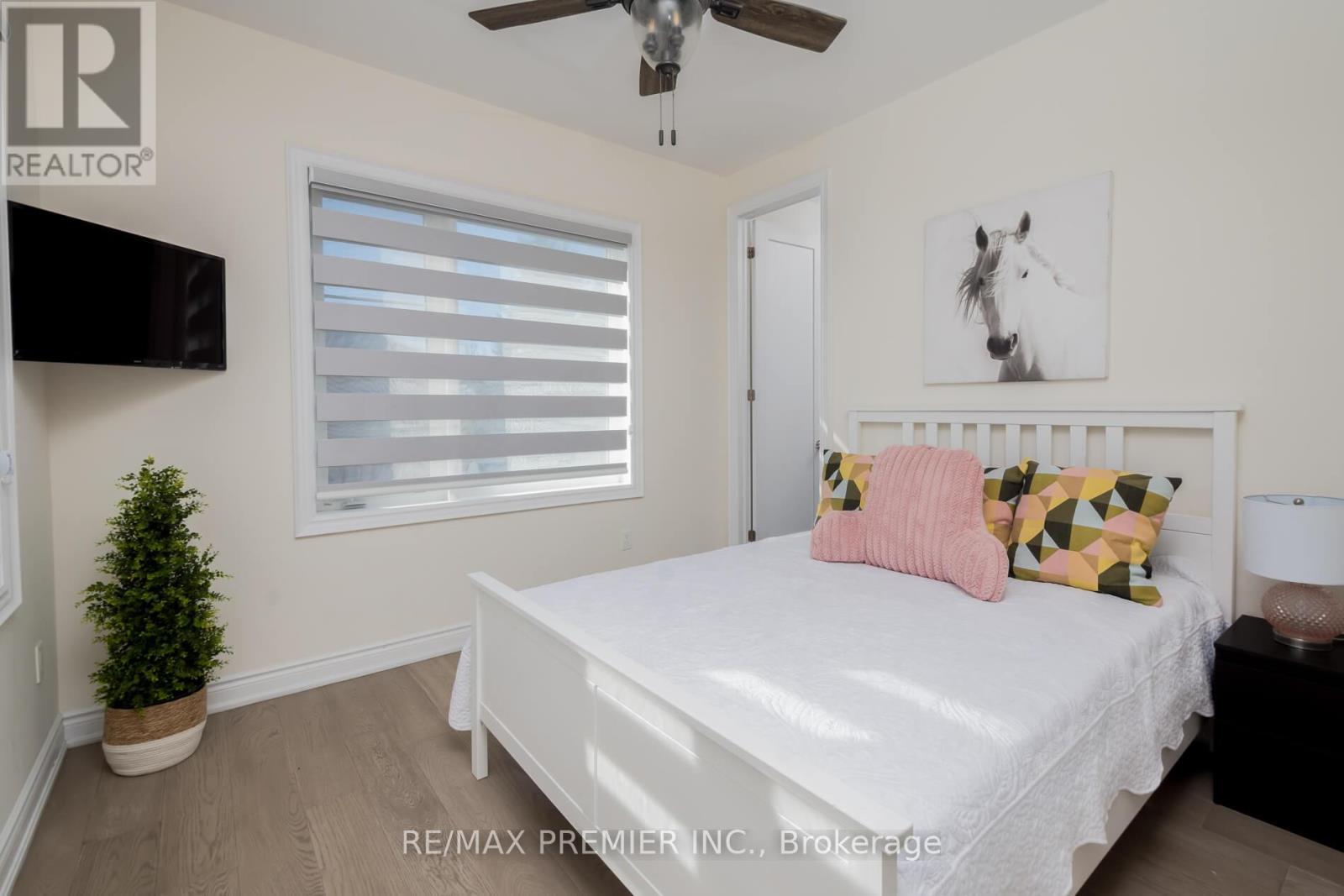 18 Inverness Way, Bradford West Gwillimbury, Ontario  L3Z 0W4 - Photo 34 - N12997626