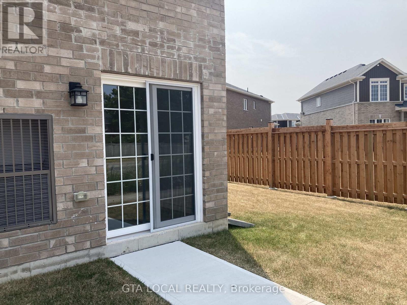 1 - 31 Pumpkin Corner Crescent, Barrie, Ontario  L9J 0T5 - Photo 12 - S12997446