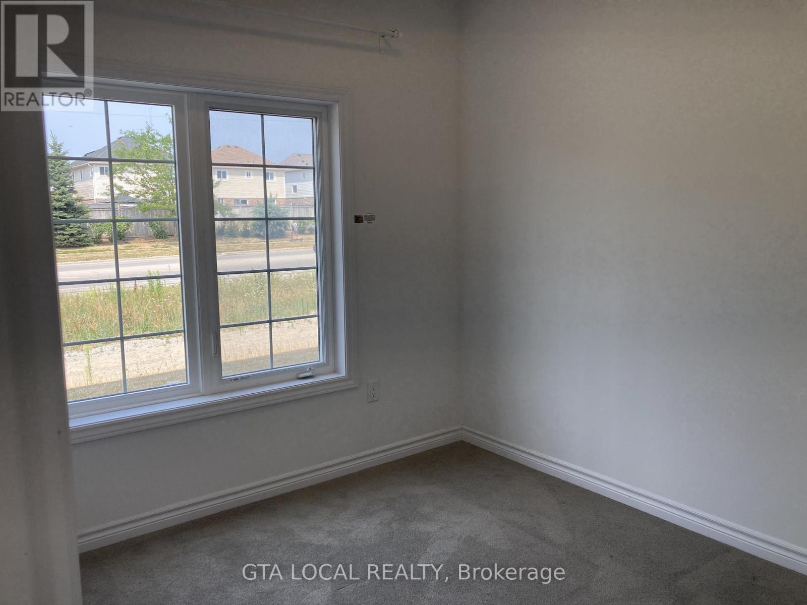 1 - 31 Pumpkin Corner Crescent, Barrie, Ontario  L9J 0T5 - Photo 4 - S12997446