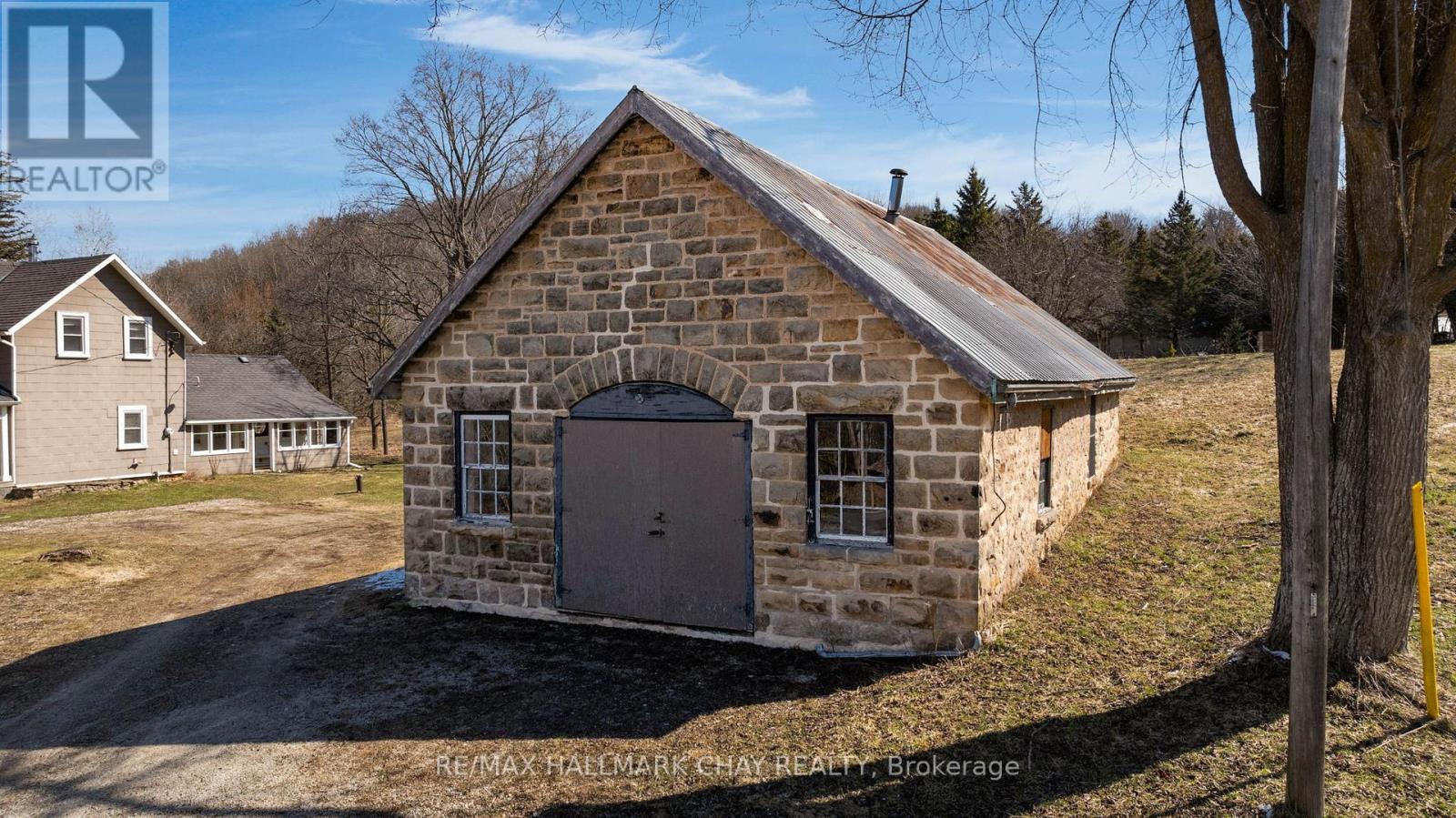 8997 County Road 9, Clearview, Ontario  L0M 1G0 - Photo 6 - S12997562