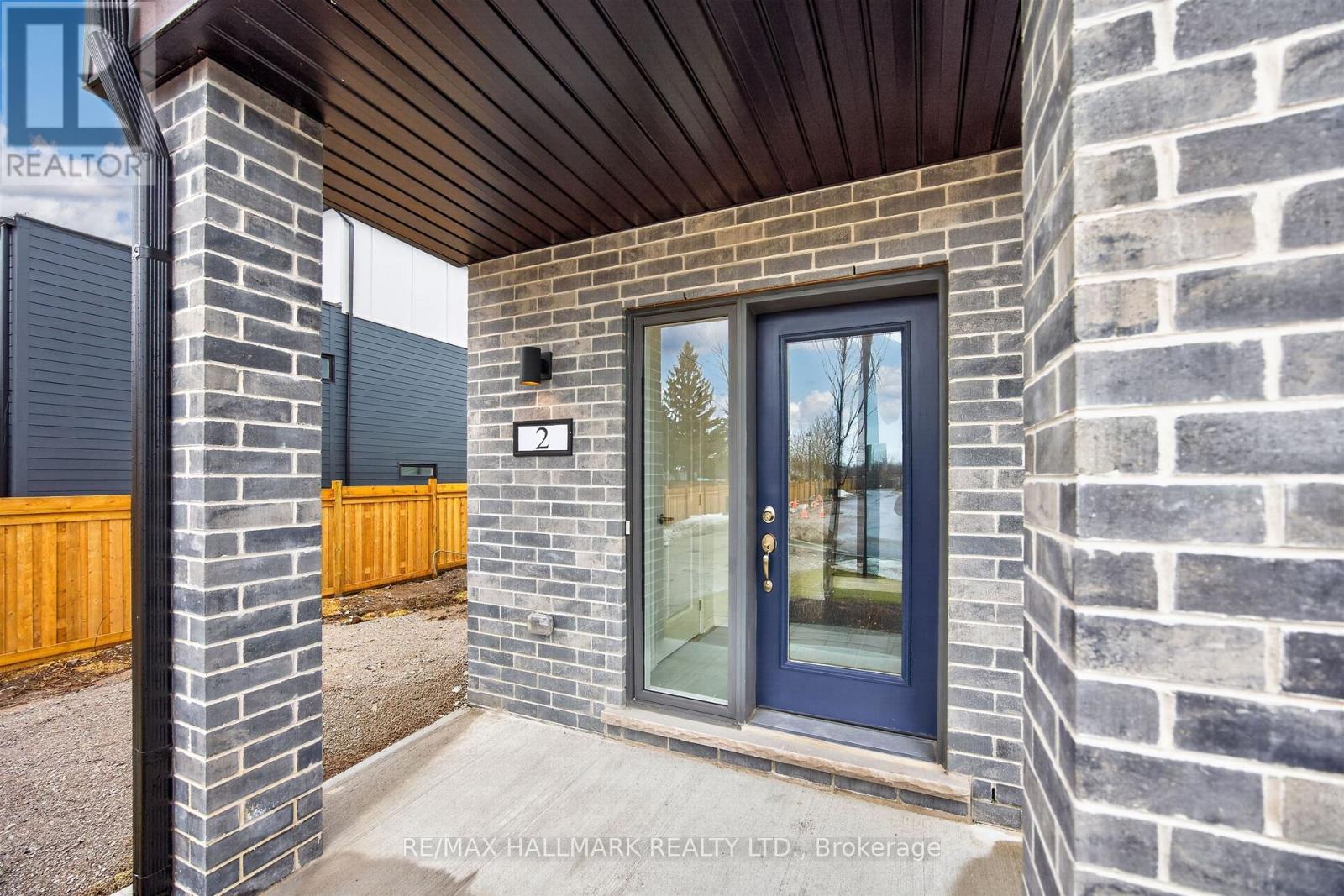 2 Wyn Wood Lane, Orillia, Ontario  L3V 8P6 - Photo 2 - S12997648