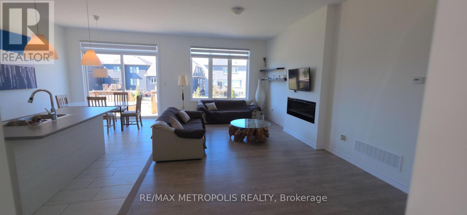 298 Ramblewood Drive, Wasaga Beach, Ontario  L9Z 0C4 - Photo 5 - S12997690