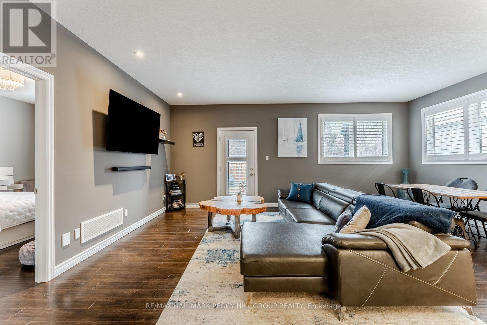 9 Northgate Road, Wasaga Beach, Ontario  L9Z 2N7 - Photo 6 - S12997706