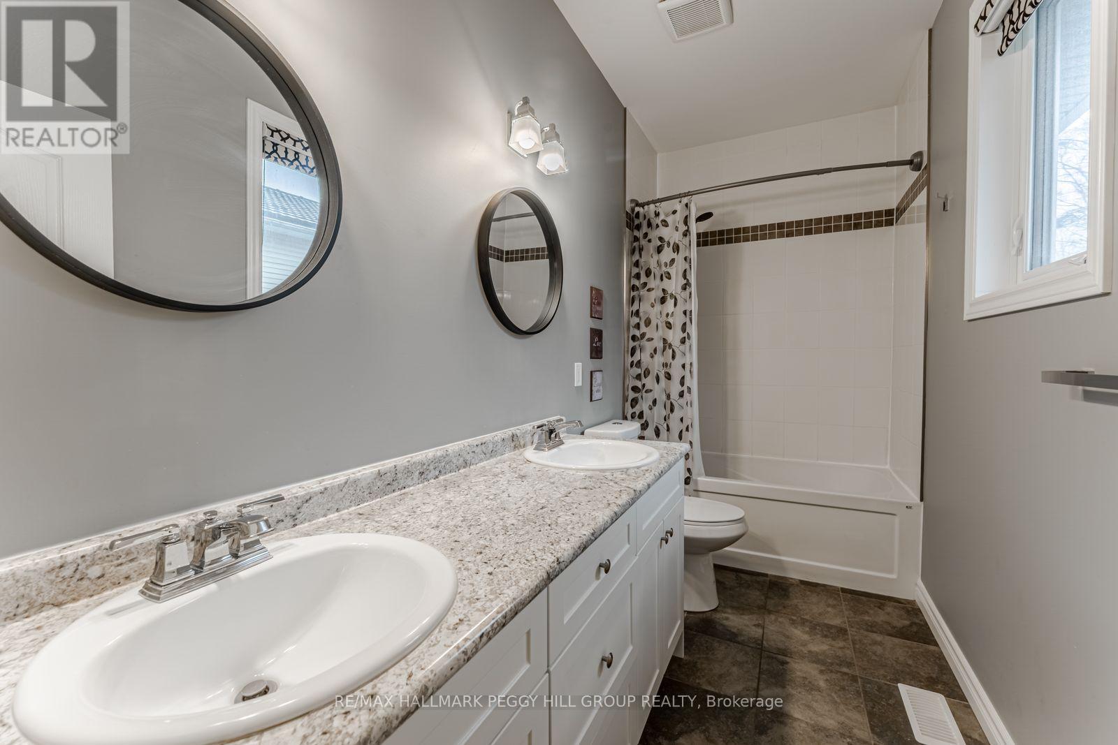 9 Northgate Road, Wasaga Beach, Ontario  L9Z 2N7 - Photo 8 - S12997706