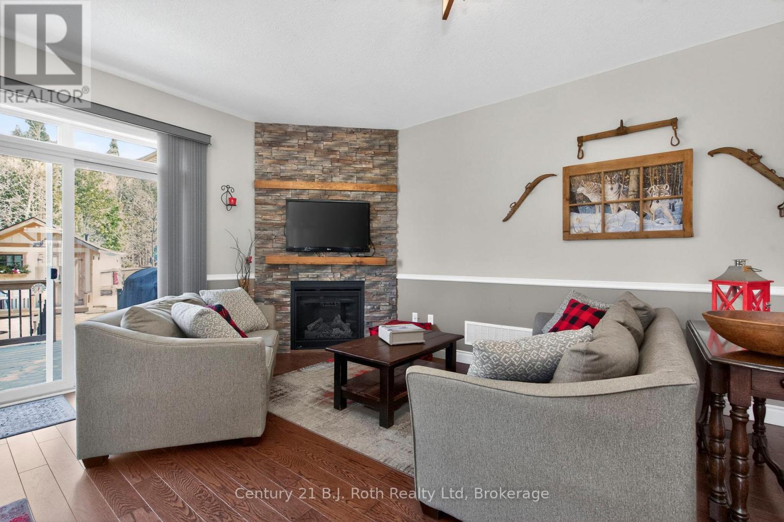 9 Charlie Rawson Boulevard, Tay (Victoria Harbour), Ontario  L0K 2A0 - Photo 18 - S12996870