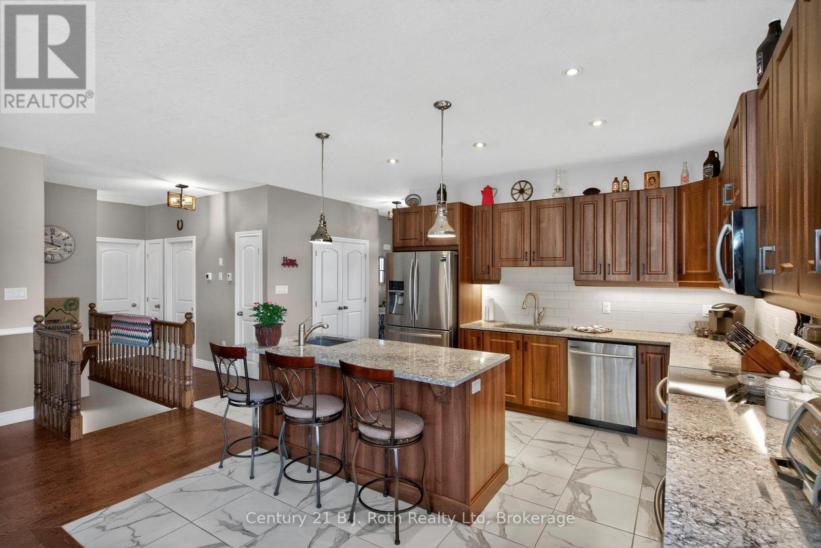 9 Charlie Rawson Boulevard, Tay (Victoria Harbour), Ontario  L0K 2A0 - Photo 14 - S12996870