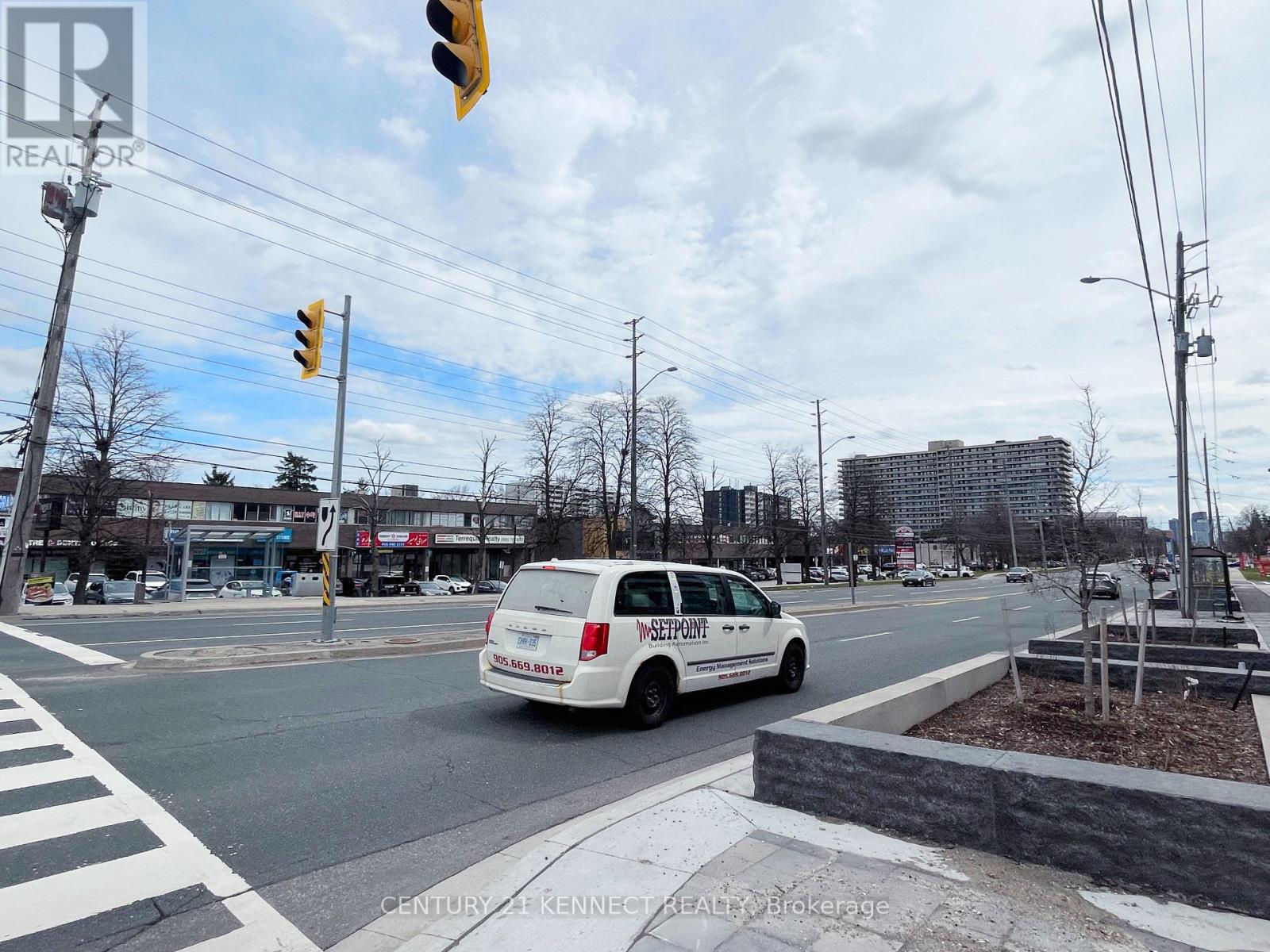 707 - 8188 Yonge Street, Vaughan, Ontario  L4J 1W5 - Photo 4 - N12995720