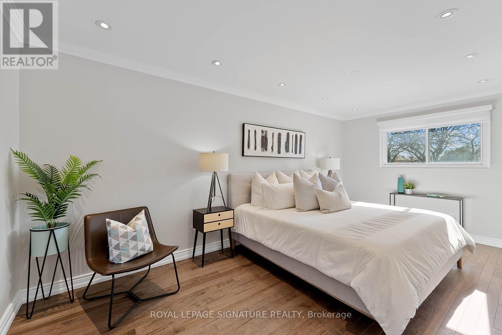 424 Lara Woods, Mississauga, Ontario  L5A 3B1 - Photo 15 - W12997496