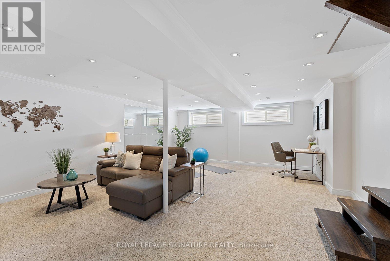 424 Lara Woods, Mississauga, Ontario  L5A 3B1 - Photo 25 - W12997496