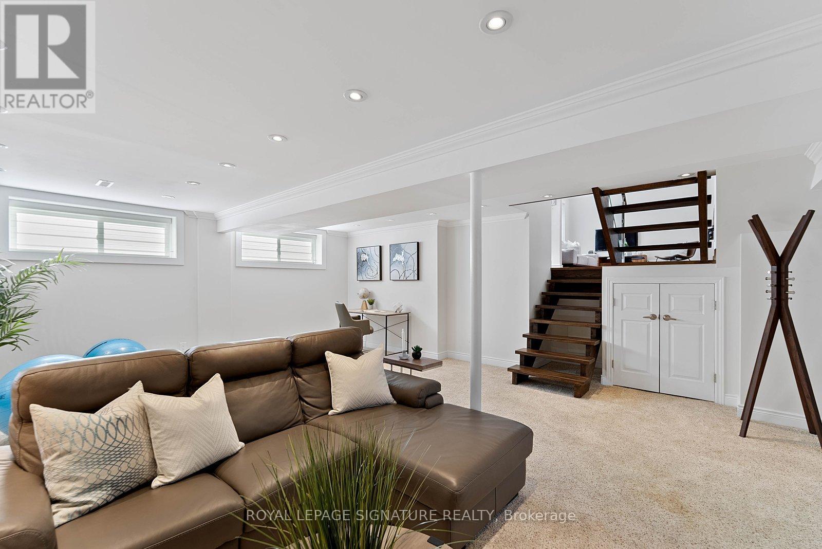 424 Lara Woods, Mississauga, Ontario  L5A 3B1 - Photo 28 - W12997496