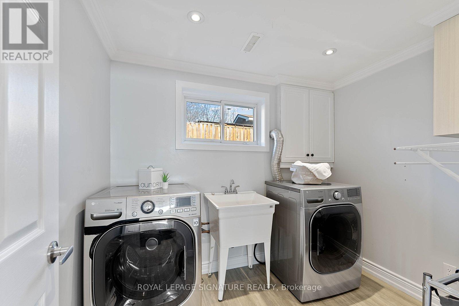 424 Lara Woods, Mississauga, Ontario  L5A 3B1 - Photo 30 - W12997496